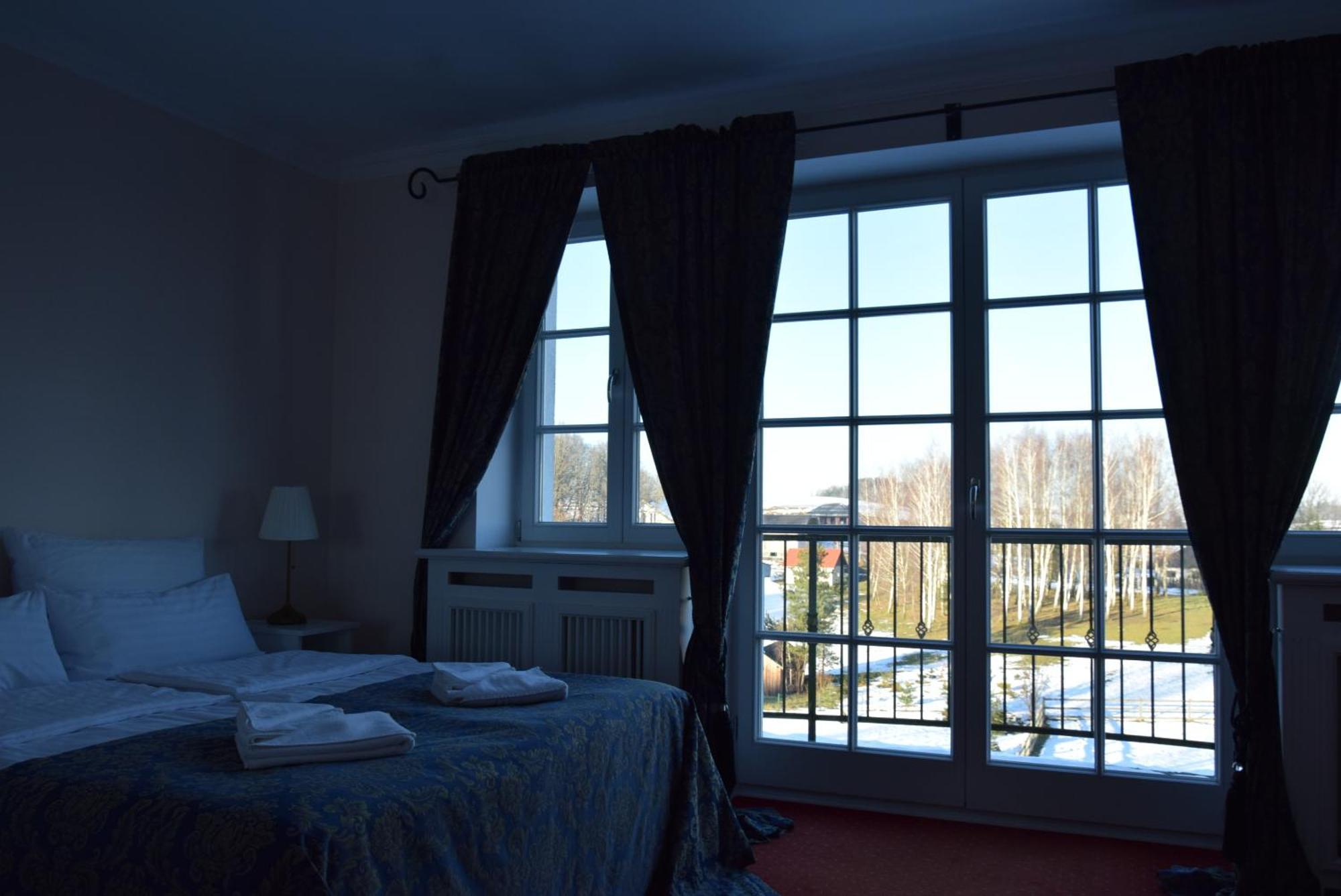 Sierakowice  Palac I Folwark Nemino מראה חיצוני תמונה