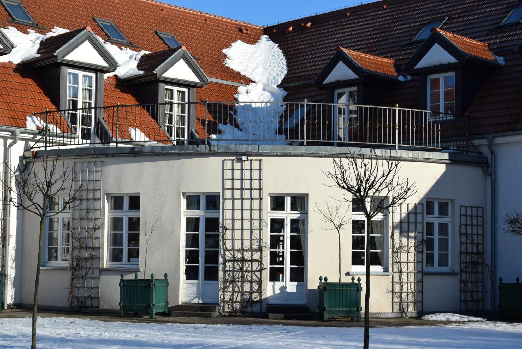 Sierakowice  Palac I Folwark Nemino מראה חיצוני תמונה