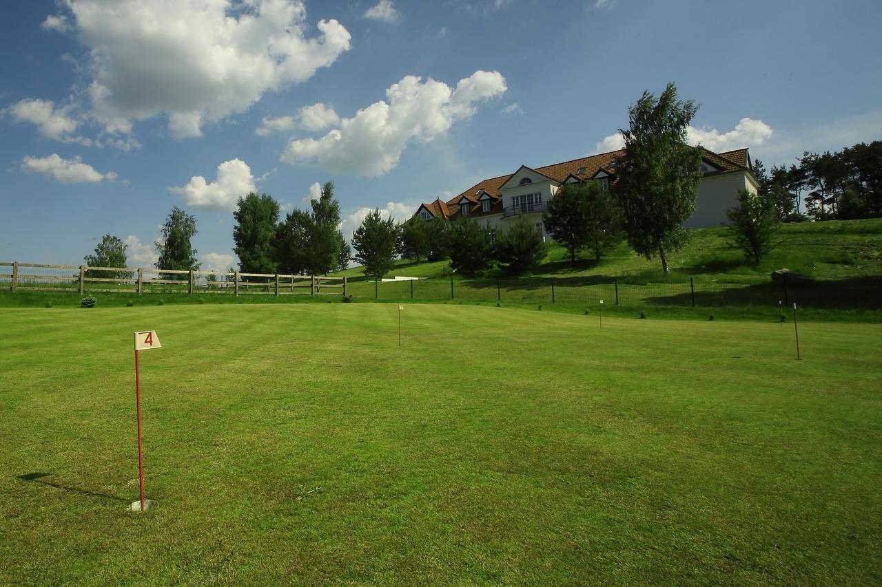 Sierakowice  Palac I Folwark Nemino מראה חיצוני תמונה