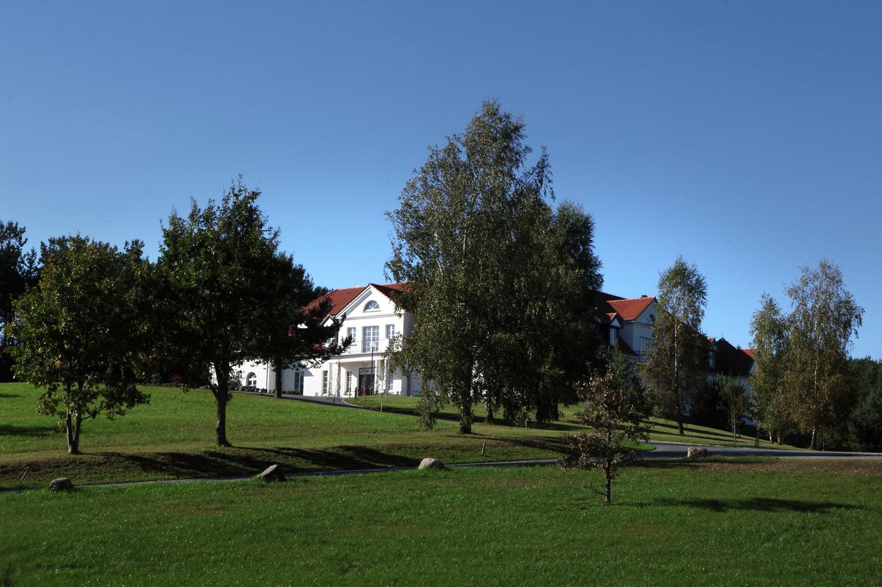 Sierakowice  Palac I Folwark Nemino מראה חיצוני תמונה