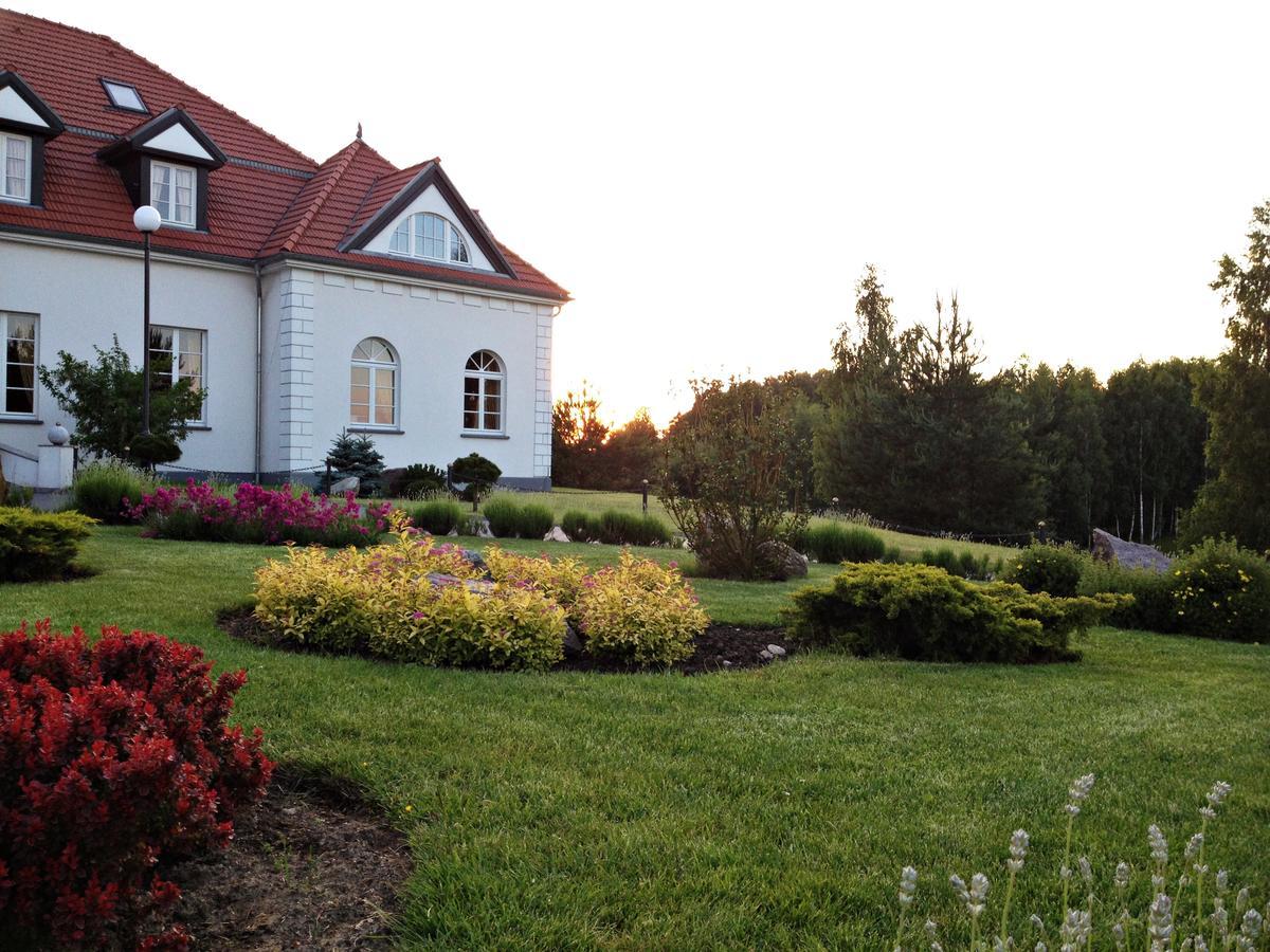 Sierakowice  Palac I Folwark Nemino מראה חיצוני תמונה