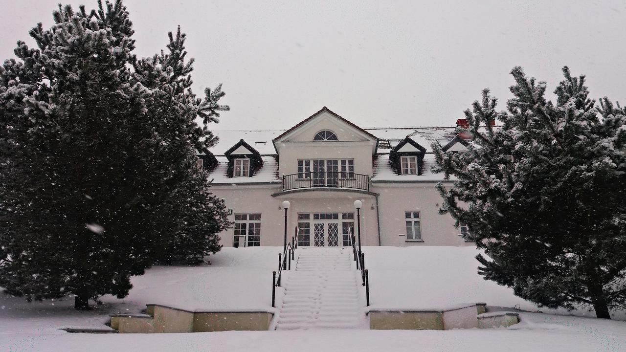 Sierakowice  Palac I Folwark Nemino מראה חיצוני תמונה